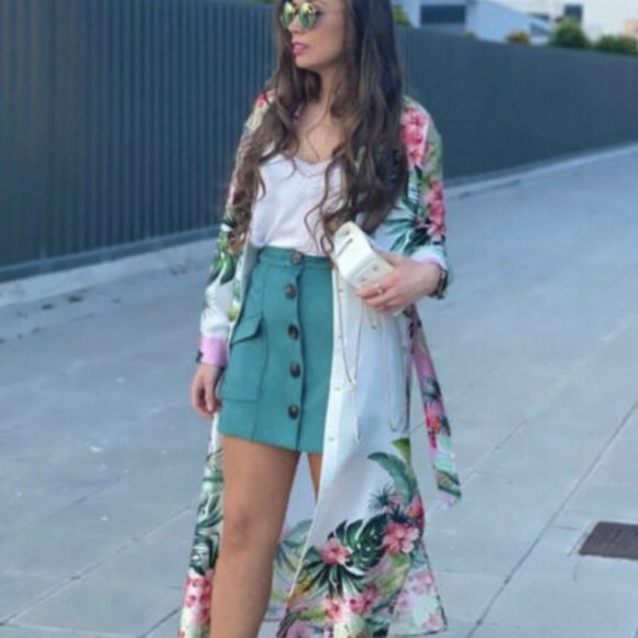 Zara Floral Pink and Green Midi Dress - Picture 9 of 15